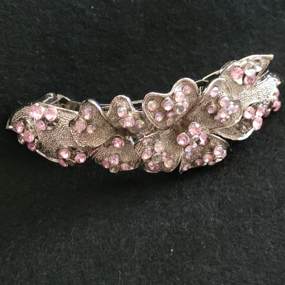 Source Unknown Silver-Tone Floral Brooch with Pink Rhinestones